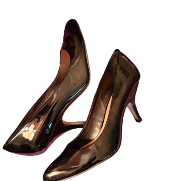 Vince Camuto Patent Leather Pump - Picture 4 of 4